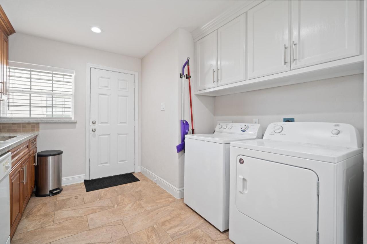Pristine & Exquisitely Designed 7 Min From Tx Med Center Daire