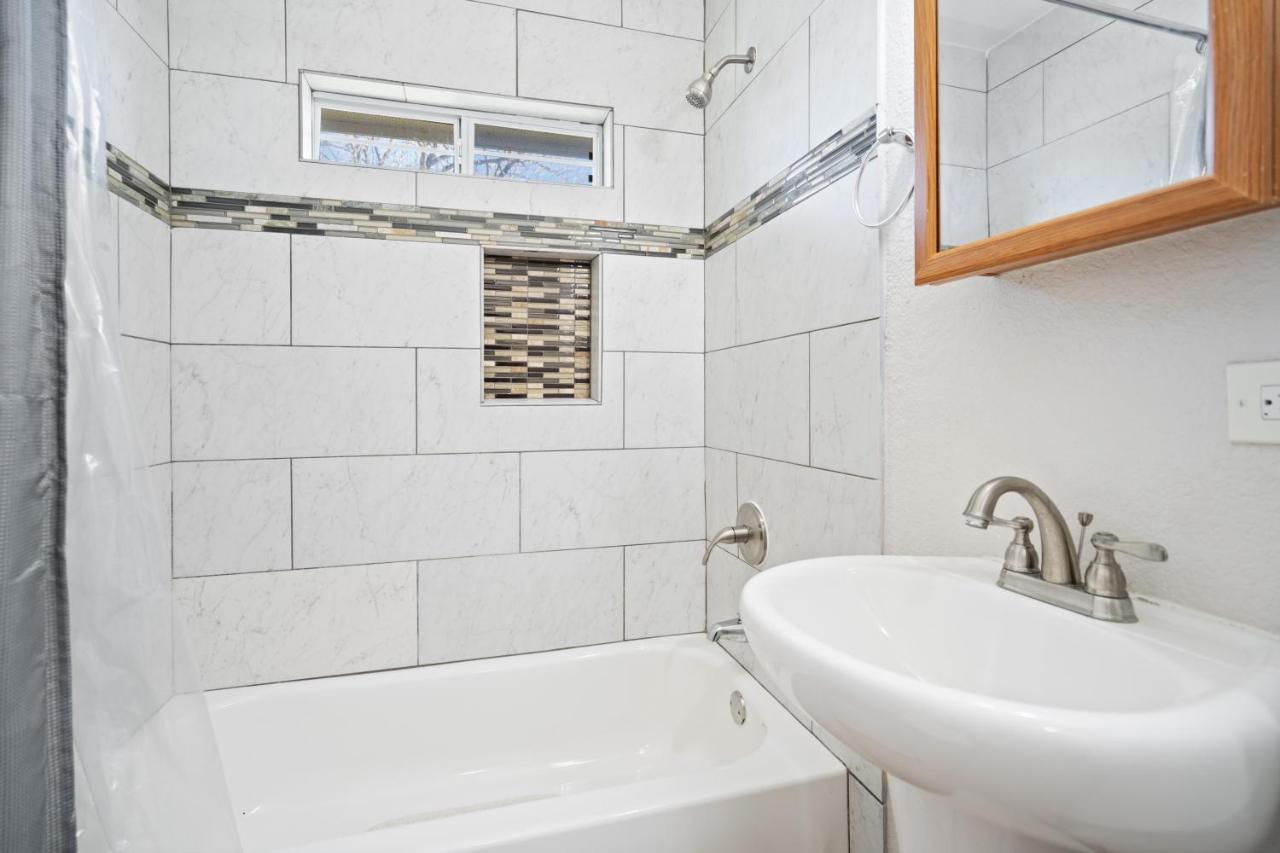 Pristine & Exquisitely Designed 7 Min From Tx Med Center Daire